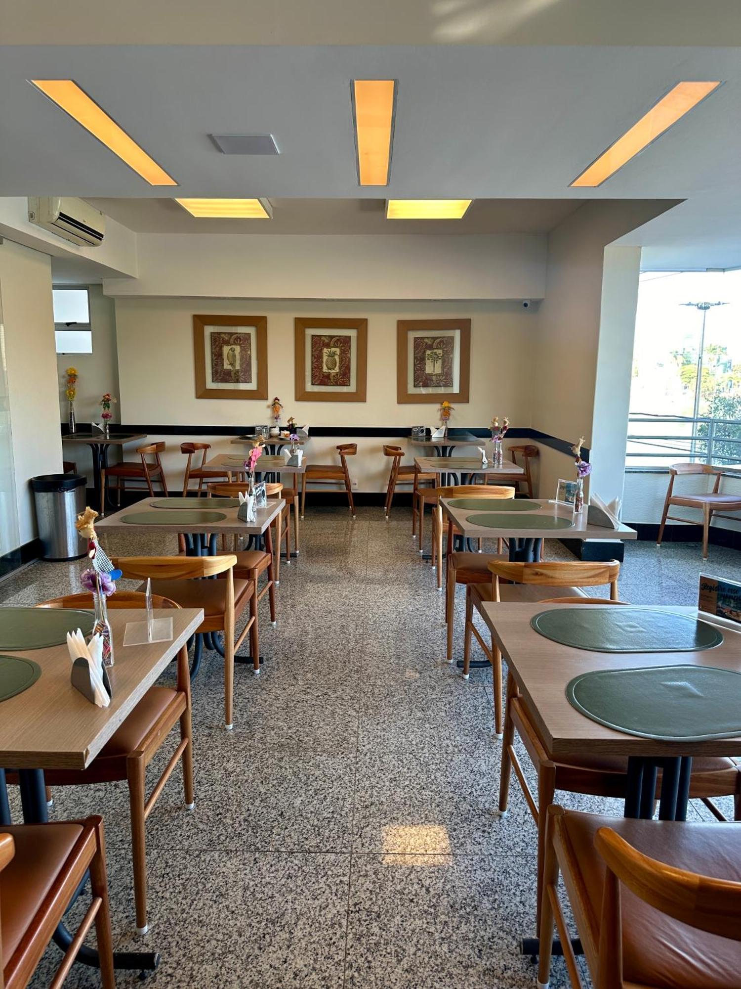 Hotel Atlas Sete Lagoas Bagian luar foto